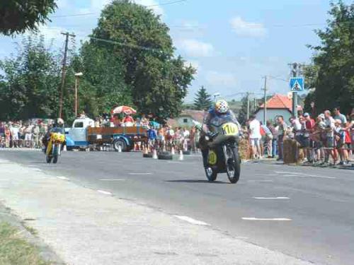 ME historických motocyklov 2004 - foto 12