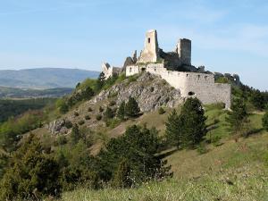 Čistenie cesty na hrad